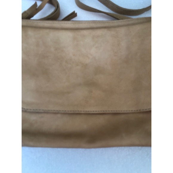 Anthropologie Day & Mood
Tan soft Leather Crossbody Bag Messenger multi-pocket - Picture 8 of 16